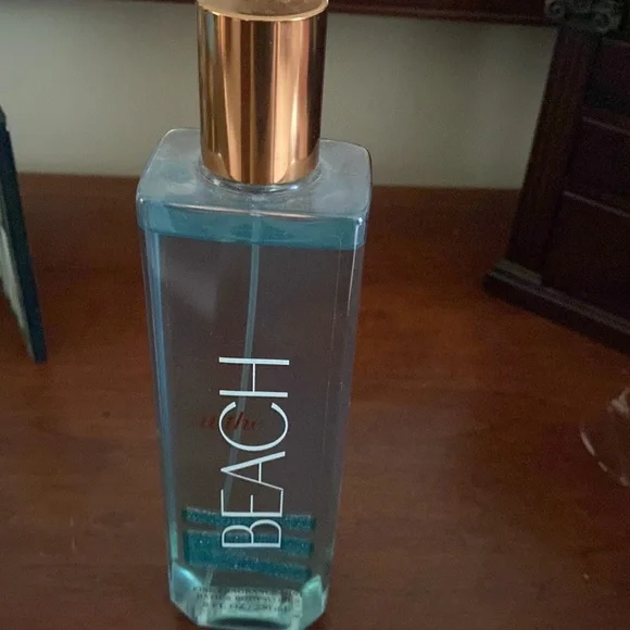 At The Beach Bath & Body works - Picture 3 of 9